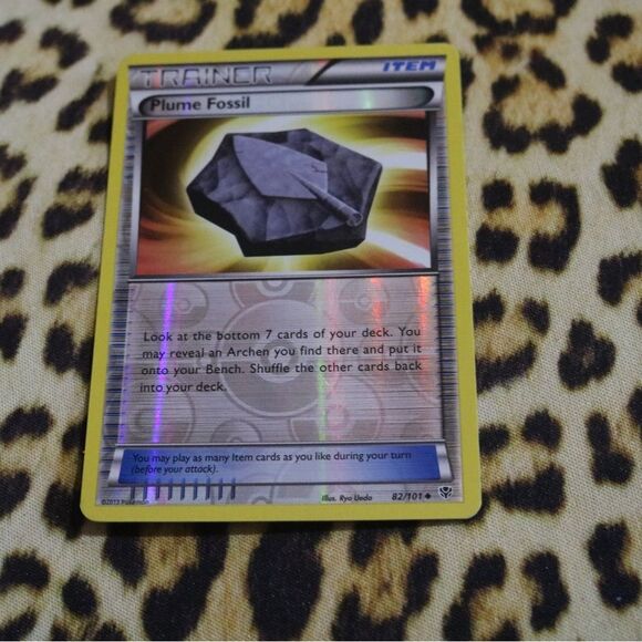 Plume Fossil 82/101 REV HOLO Pokemon Card - Picture 1 of 1
